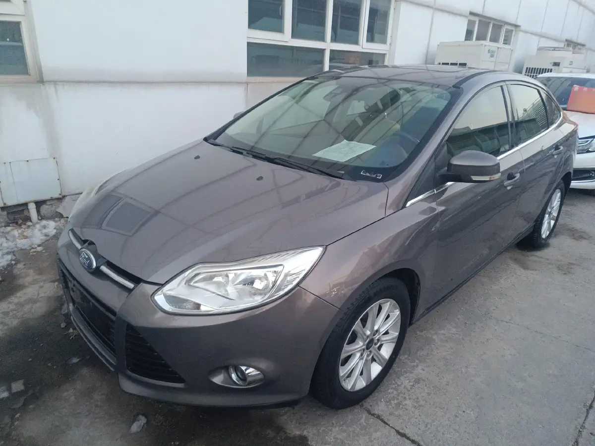 2012 Ford Focus 2.0L 170HP L4 6DCT