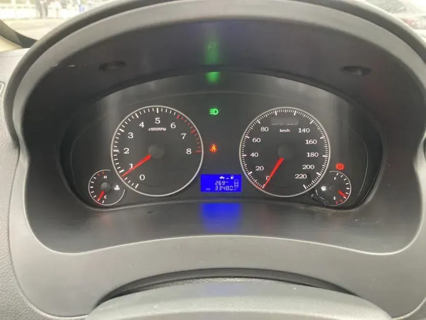 2016 Geely KingKong 1.5L 102HP L4 5MT,autocango,china used car exporter,china ev exporter,chinese used car exporter,chinese used ev exporter