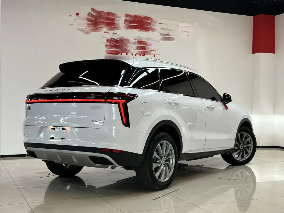 2023 Venucia Star 1.5T 190HP L4 7DCT,autocango,china used car exporter,china ev exporter,chinese used car exporter,chinese used ev exporter