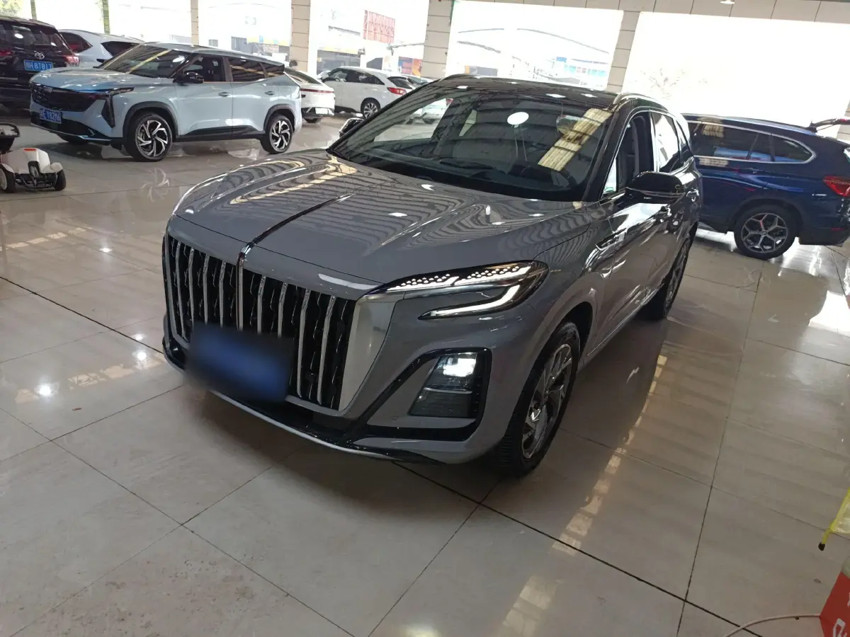 2023 HongQi HS3 2.0T 252HP L4 8AT