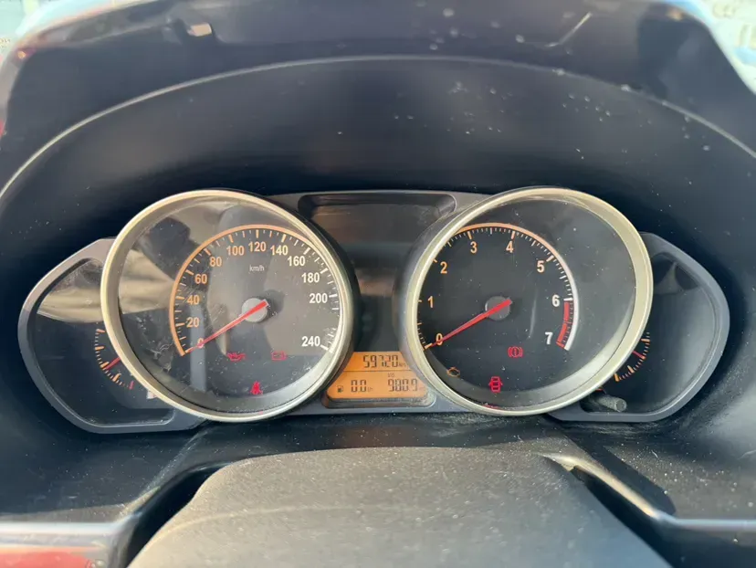 2013 Brilliance Auto H330 1.5L 105HP L4 5MT,autocango,china used car exporter,china ev exporter,chinese used car exporter,chinese used ev exporter