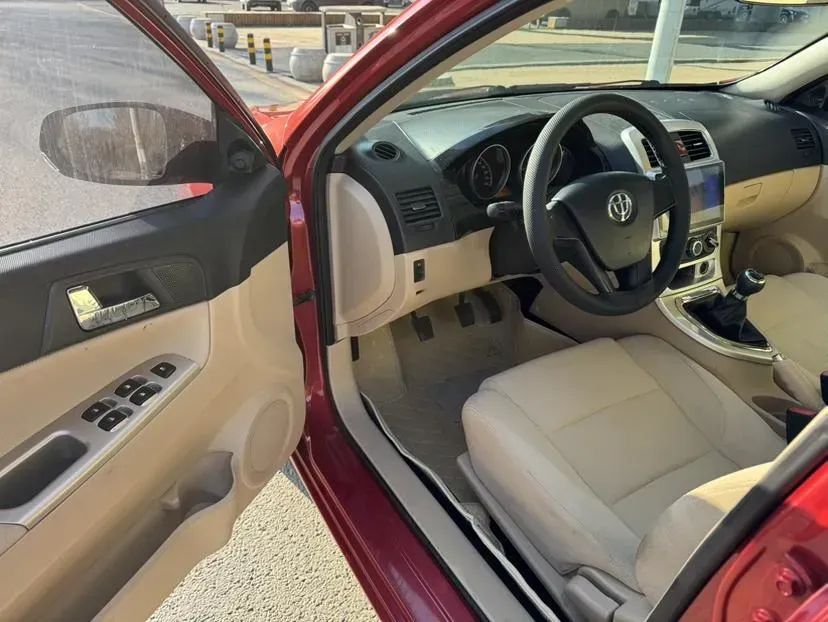 2013 Brilliance Auto H330 1.5L 105HP L4 5MT,autocango,china used car exporter,china ev exporter,chinese used car exporter,chinese used ev exporter