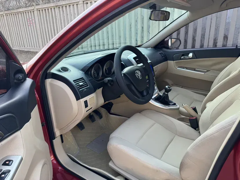 2013 Brilliance Auto H330 1.5L 105HP L4 5MT,autocango,china used car exporter,china ev exporter,chinese used car exporter,chinese used ev exporter