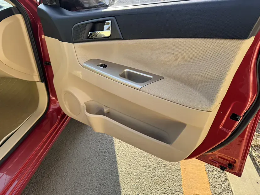 2013 Brilliance Auto H330 1.5L 105HP L4 5MT,autocango,china used car exporter,china ev exporter,chinese used car exporter,chinese used ev exporter