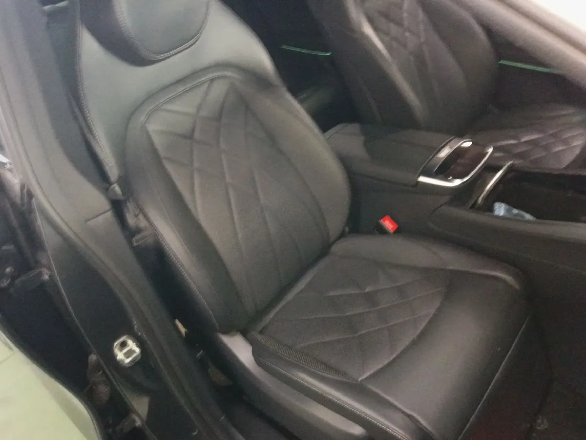 2023 Rising Auto R7 BEV 77KWH,autocango,china used car exporter,china ev exporter,chinese used car exporter,chinese used ev exporter