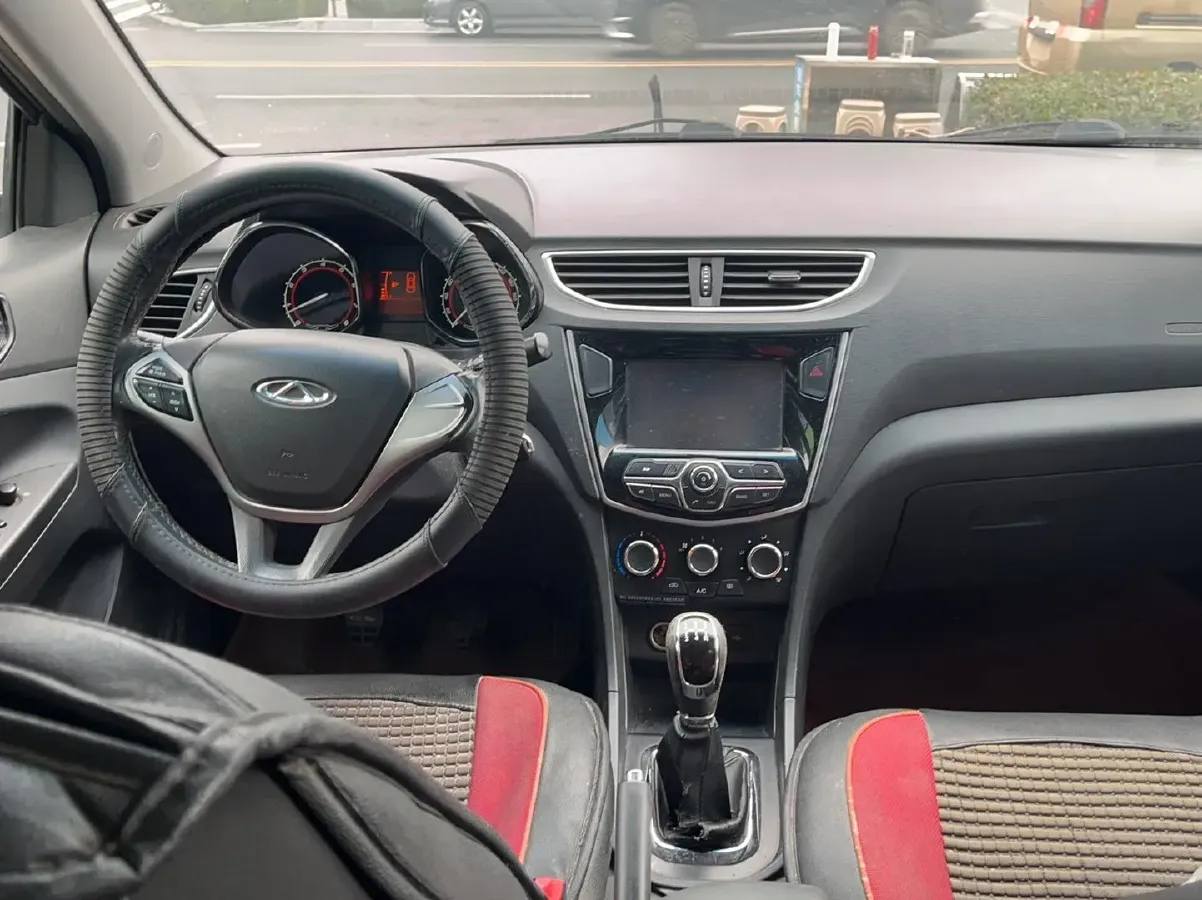 2015 Chery Arrizo 3 1.5L 109HP L4 5MT,autocango,china used car exporter,china ev exporter,chinese used car exporter,chinese used ev exporter