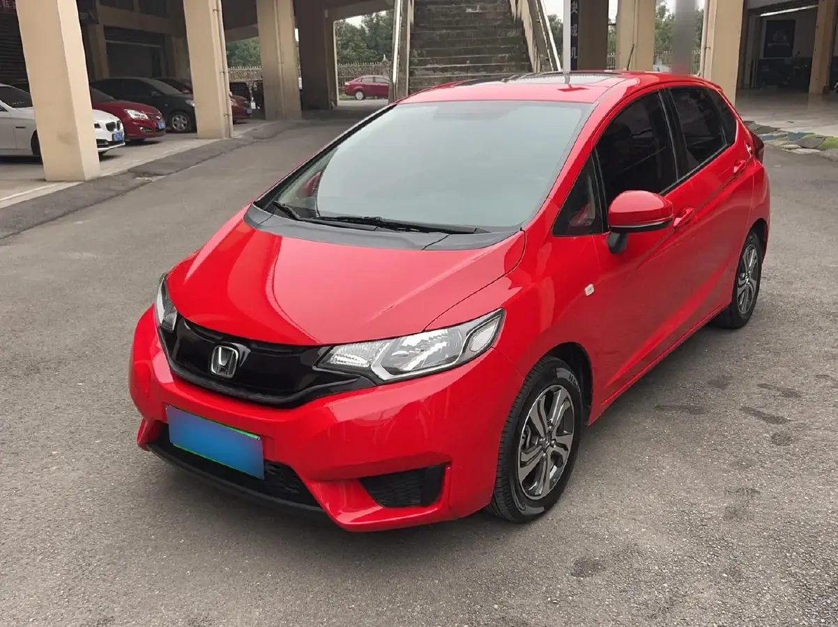 2016 Honda Fit 1.5L 131HP L4 CVT