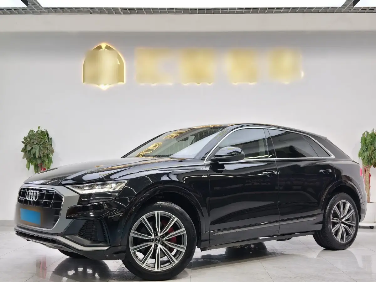 2022 Audi Q8 2.0T 245HP L4 8AT
