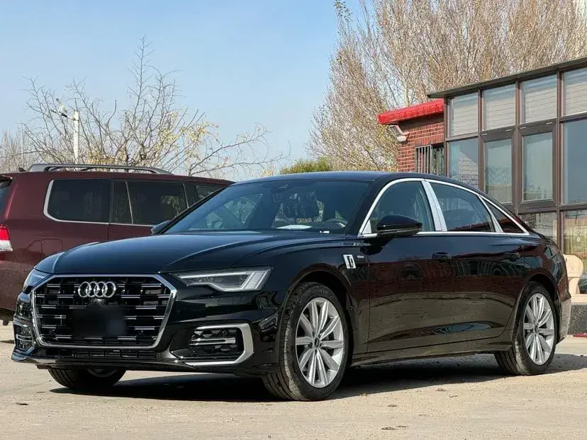 2024 Audi A6L 2.0T 245HP L4 7DCT