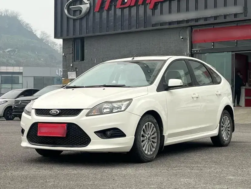 2013 Ford Focus 1.8L 124HP L4 4AT