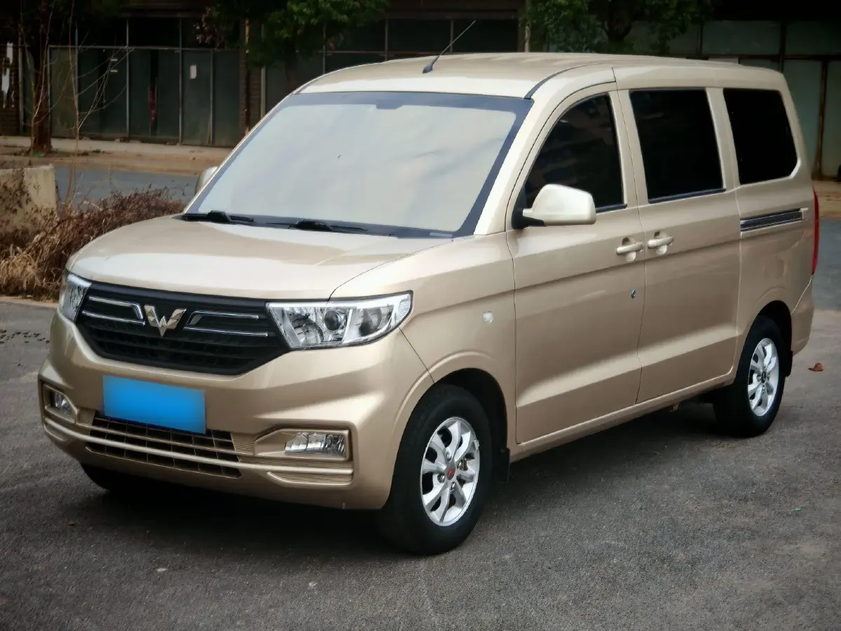 2021 WuLing HongGuang V 1.5L 99HP L4 6MT