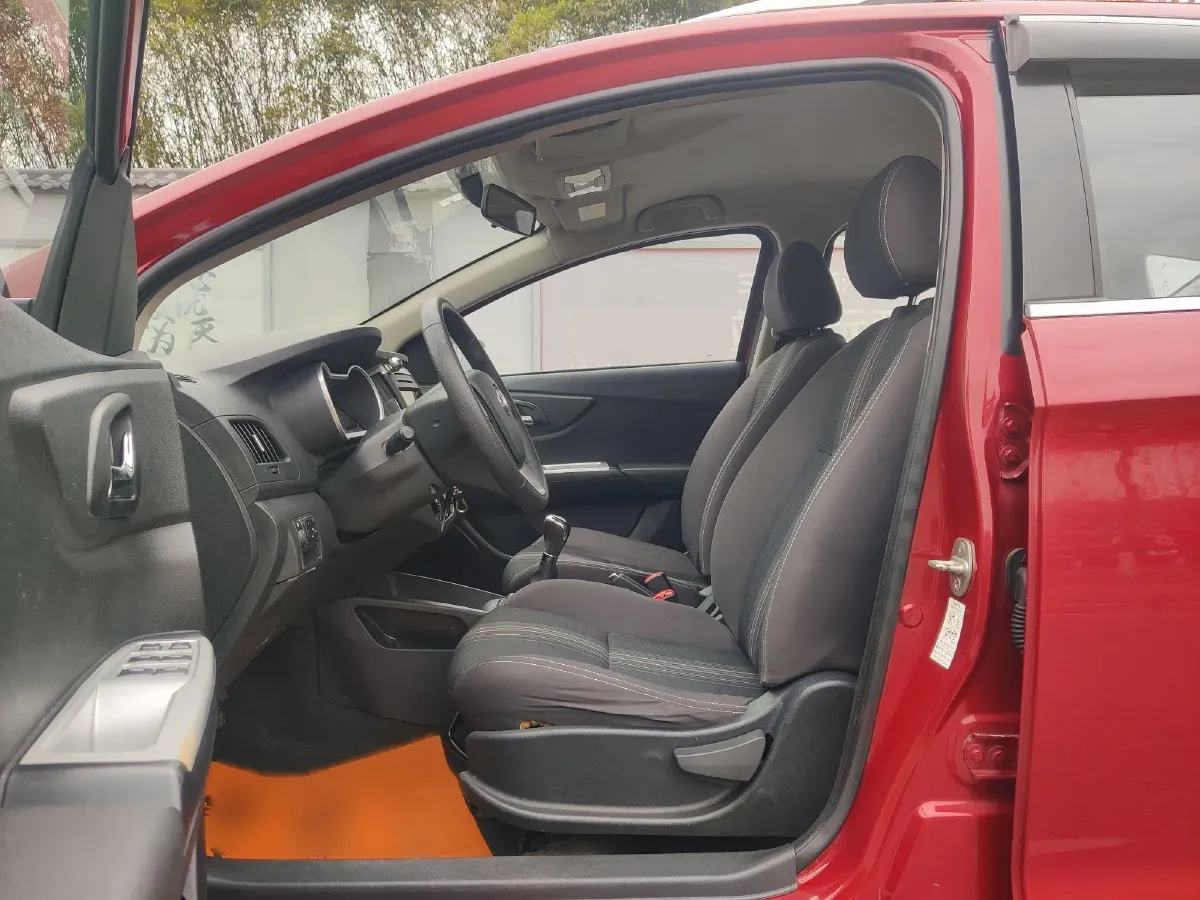 2016 DongFeng Aeolus AX3 1.5L 116HP L4 5MT,autocango,china used car exporter,china ev exporter,chinese used car exporter,chinese used ev exporter