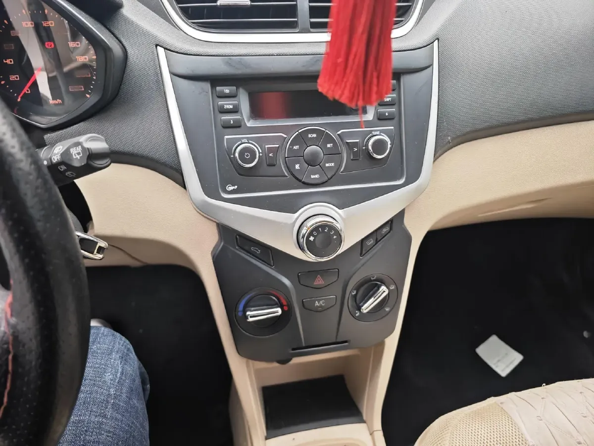 2013 Chery Fulwin 2 1.5L 109HP L4 5MT,autocango,china used car exporter,china ev exporter,chinese used car exporter,chinese used ev exporter