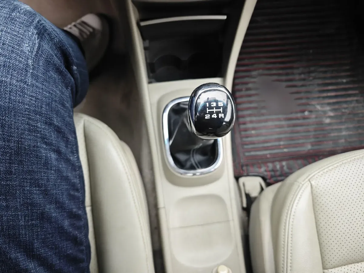 2014 DongFeng Aeolus A60 1.6L 117HP L4 5MT,autocango,china used car exporter,china ev exporter,chinese used car exporter,chinese used ev exporter