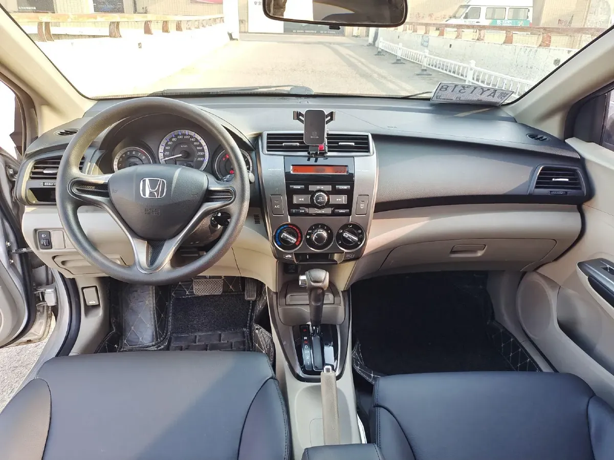 2012 Honda City Classic 1.5L 120HP L4 5AT,autocango,china used car exporter,china ev exporter,chinese used car exporter,chinese used ev exporter