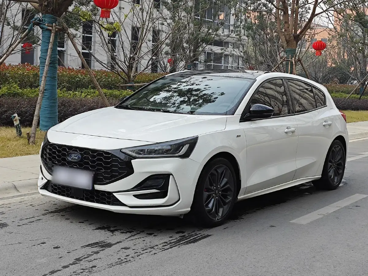 2022 Ford Focus 1.5T 177HP L4 6AT