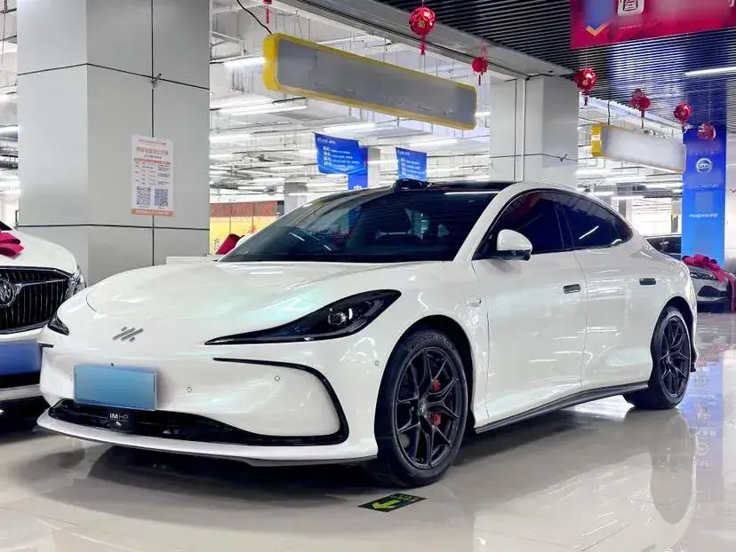 2024 IM L6 BEV 75KWH