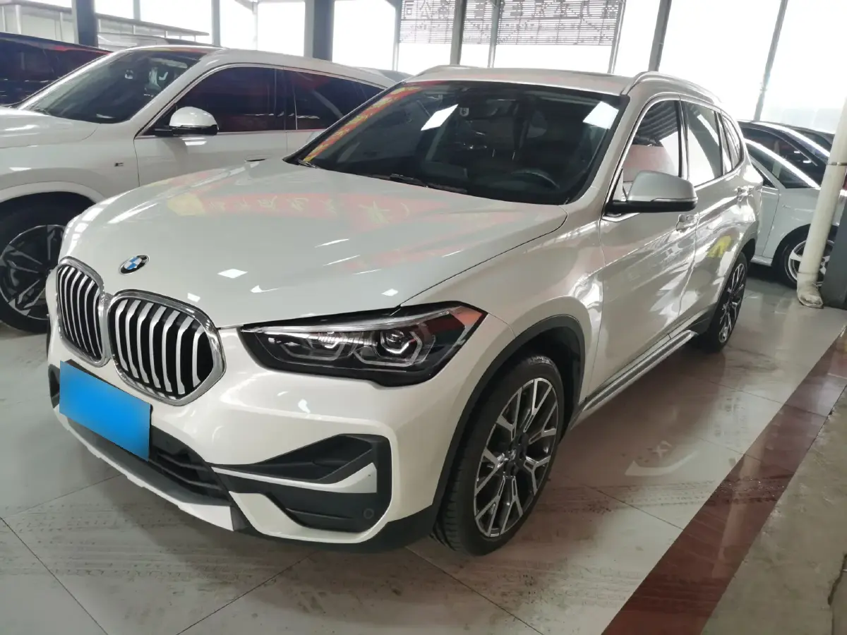 2021 BMW X1 2.0T 192HP L4 8AT