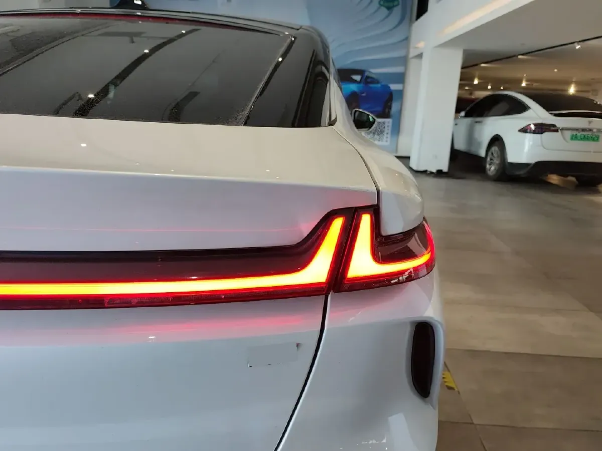 2024 Rising Auto R7 BEV 77KWH,autocango,china used car exporter,china ev exporter,chinese used car exporter,chinese used ev exporter