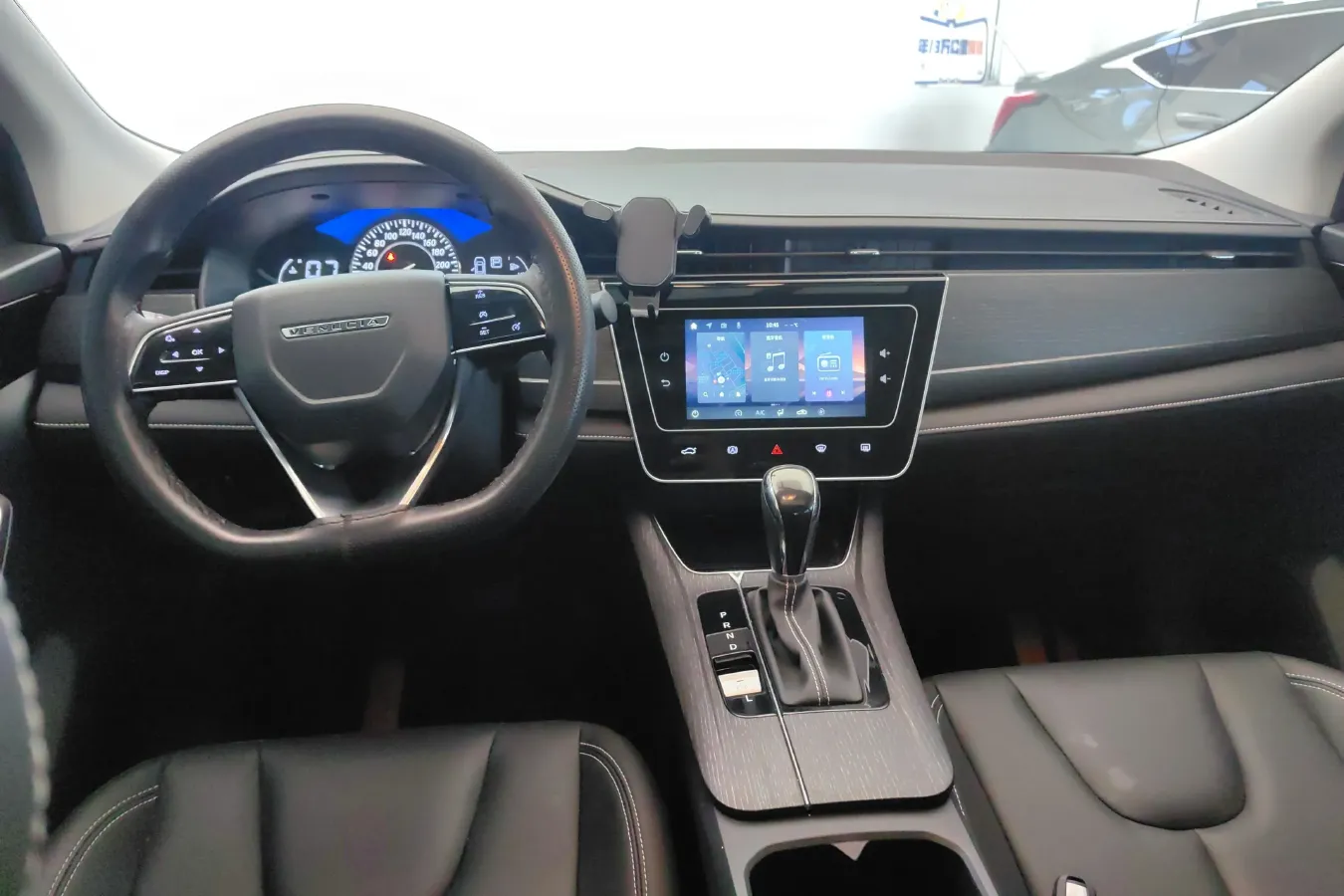 2023 Venucia D60 1.6L 122HP L4 CVT,autocango,china used car exporter,china ev exporter,chinese used car exporter,chinese used ev exporter