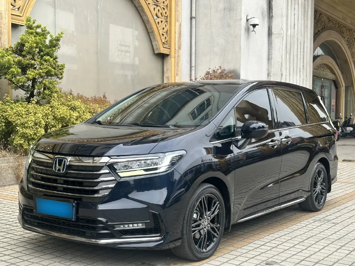2022 Honda Odyssey 2.0L 146HP L4 E-CVT Hybrid