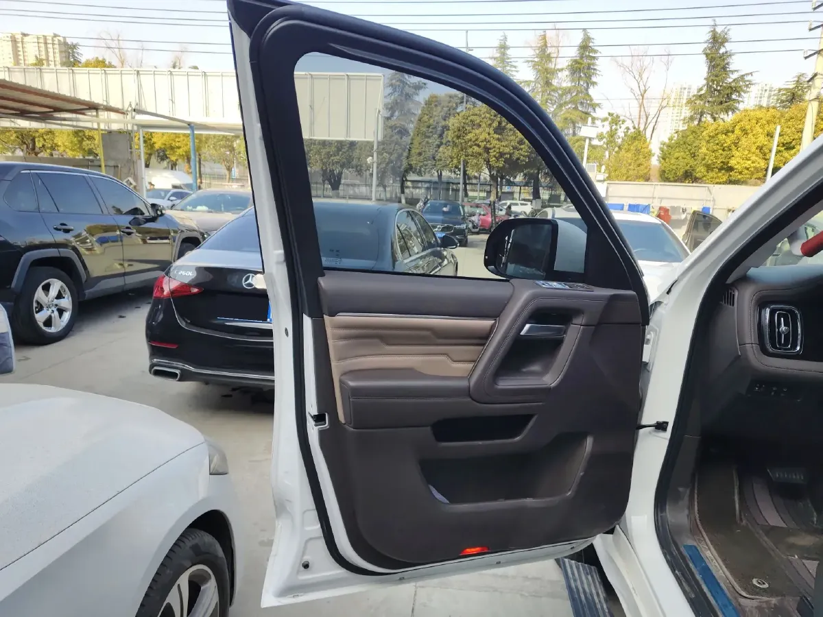 2022 BeiJing BJ60 2.0T 267HP L4 8AT,autocango,china used car exporter,china ev exporter,chinese used car exporter,chinese used ev exporter