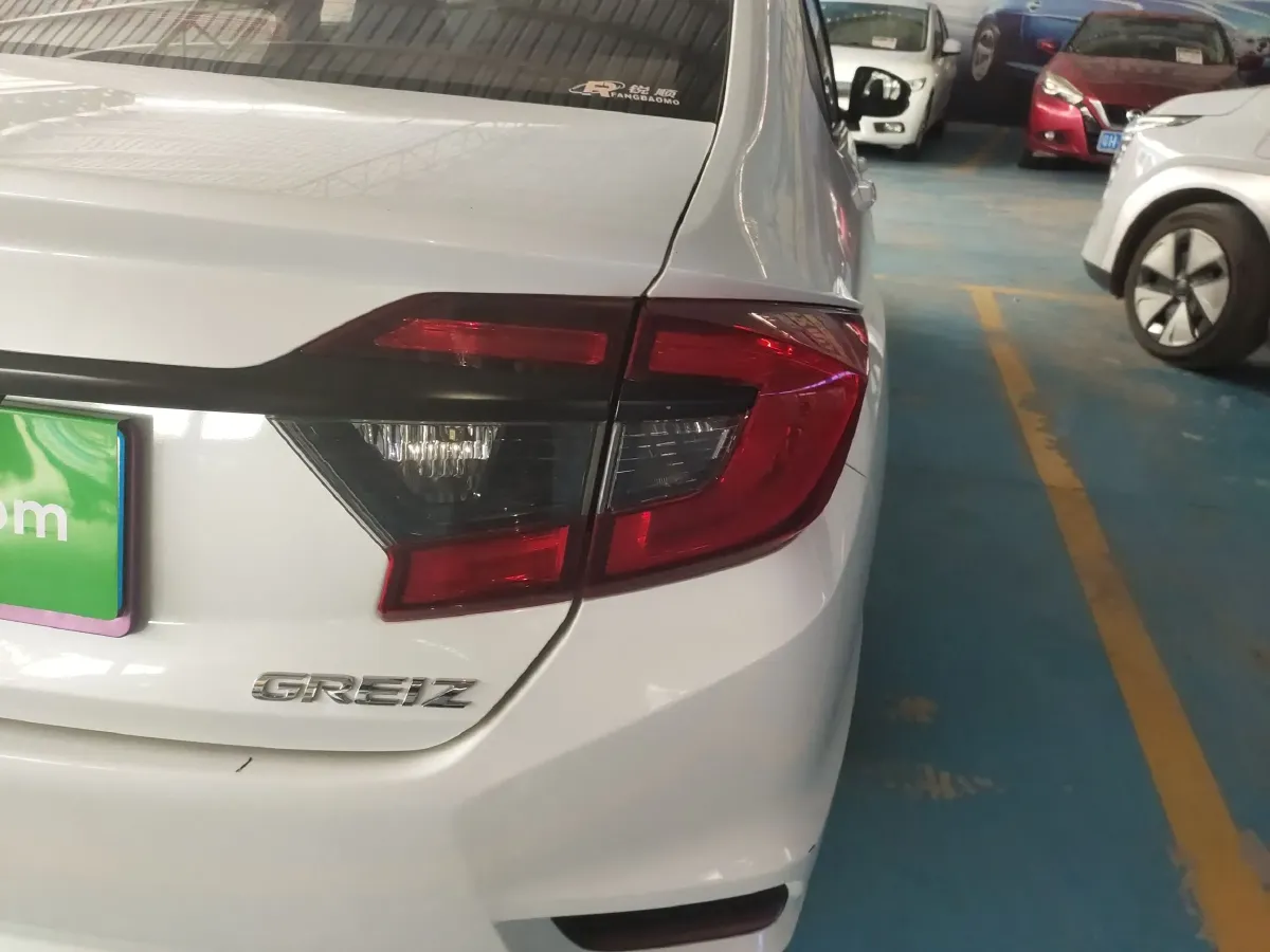 2016 Honda Greiz 1.5L 131HP L4 CVT,autocango,china used car exporter,china ev exporter,chinese used car exporter,chinese used ev exporter