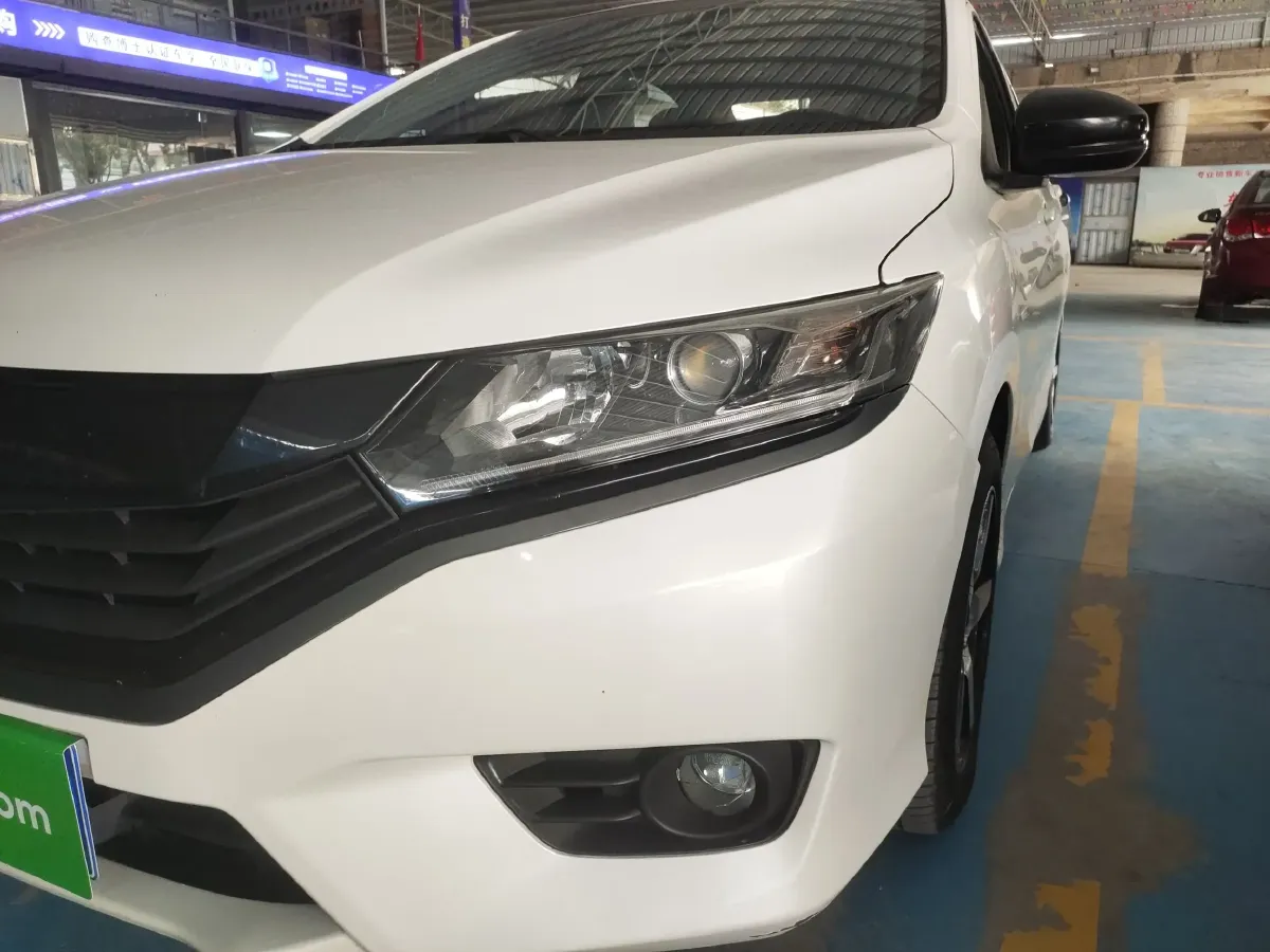2016 Honda Greiz 1.5L 131HP L4 CVT,autocango,china used car exporter,china ev exporter,chinese used car exporter,chinese used ev exporter