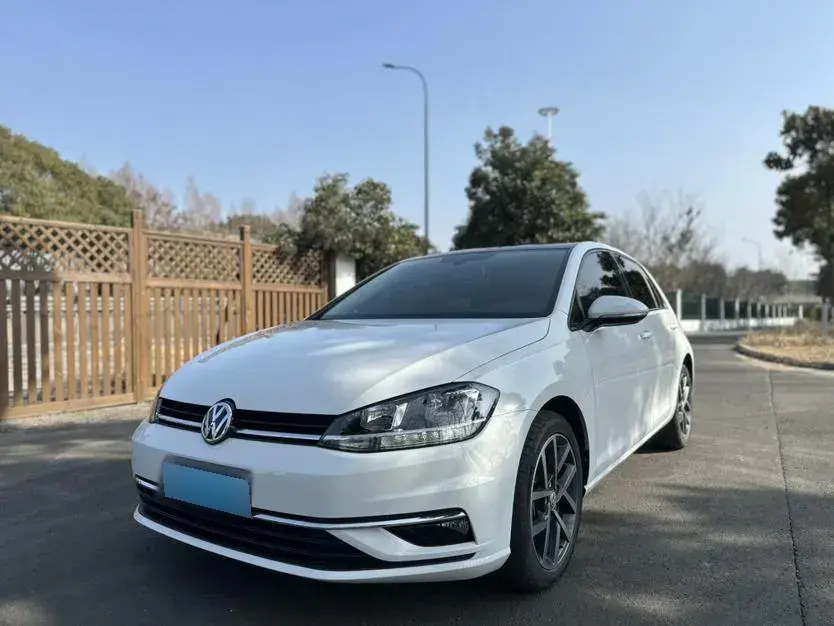 2020 Volkswagen Golf 1.4T 150HP L4 7DCT