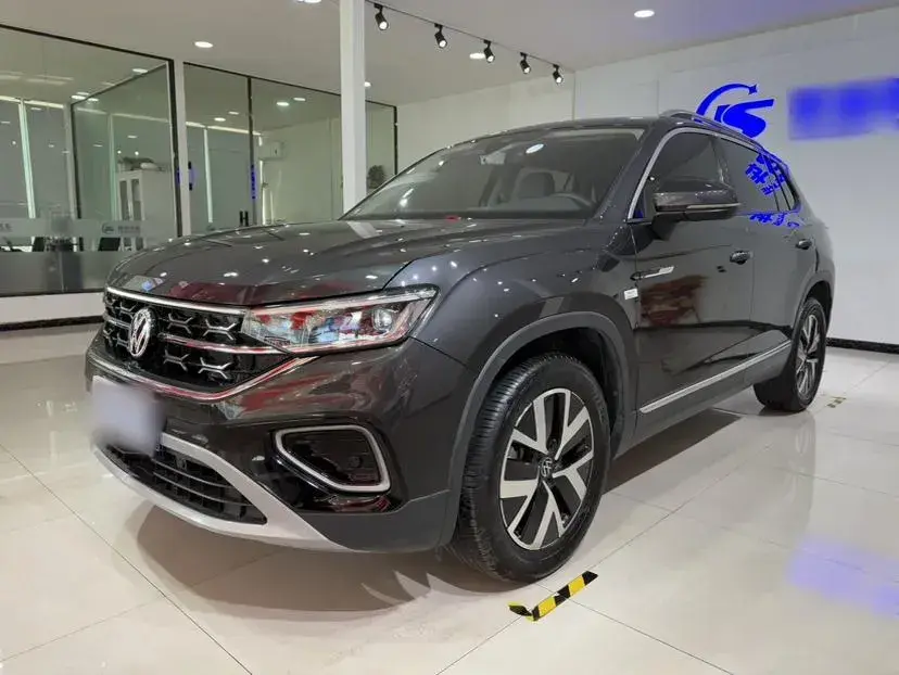 2023 Volkswagen Tayron 2.0T 186HP L4 7DCT