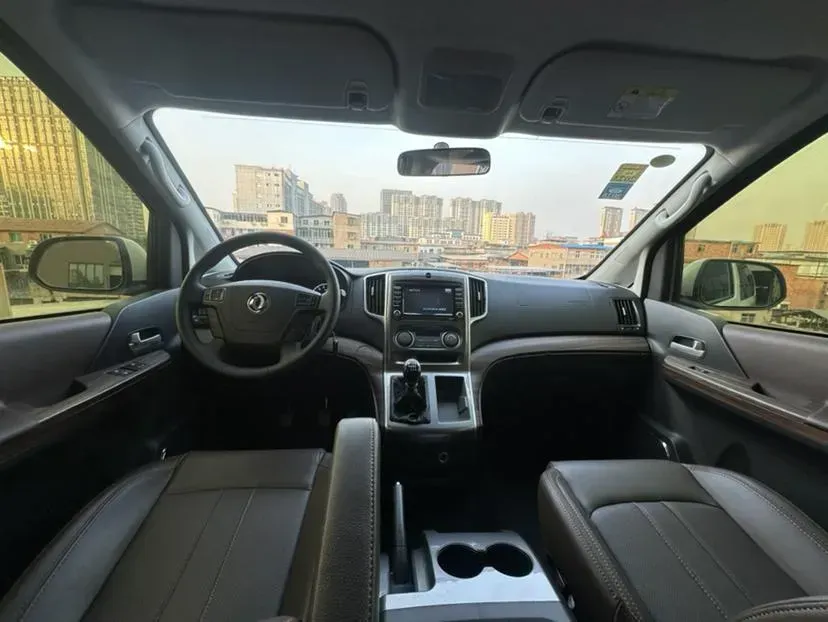 2021 DongFeng Forthing LingZhi Plus 2.0L 133HP L4 6MT,autocango,china used car exporter,china ev exporter,chinese used car exporter,chinese used ev exporter