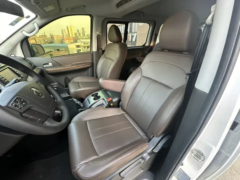 2021 DongFeng Forthing LingZhi Plus 2.0L 133HP L4 6MT,autocango,china used car exporter,china ev exporter,chinese used car exporter,chinese used ev exporter