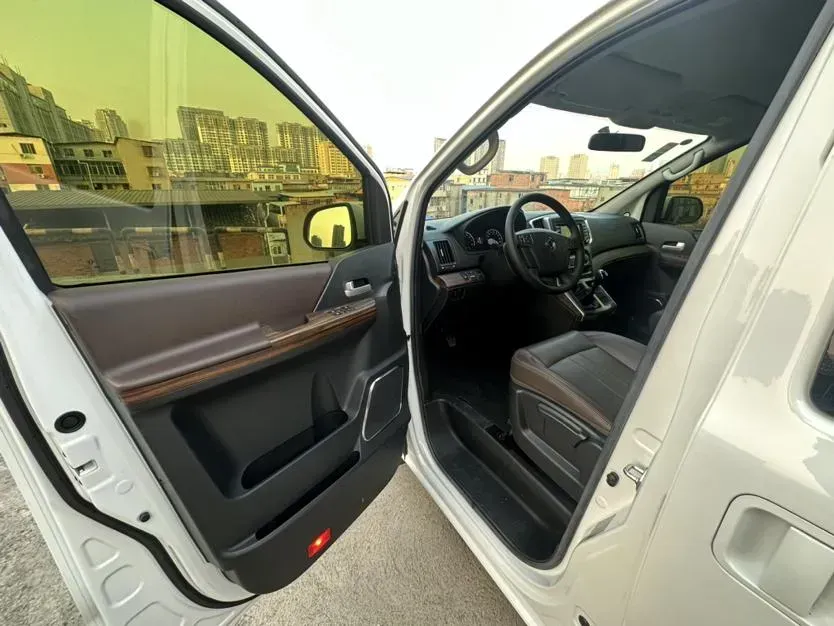 2021 DongFeng Forthing LingZhi Plus 2.0L 133HP L4 6MT,autocango,china used car exporter,china ev exporter,chinese used car exporter,chinese used ev exporter