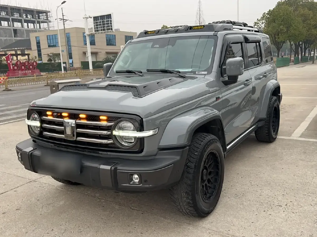 2023 Tank 300 2.0T 227HP L4 8AT