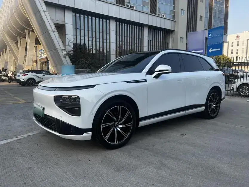 2022 Xpeng G9 BEV 98KWH