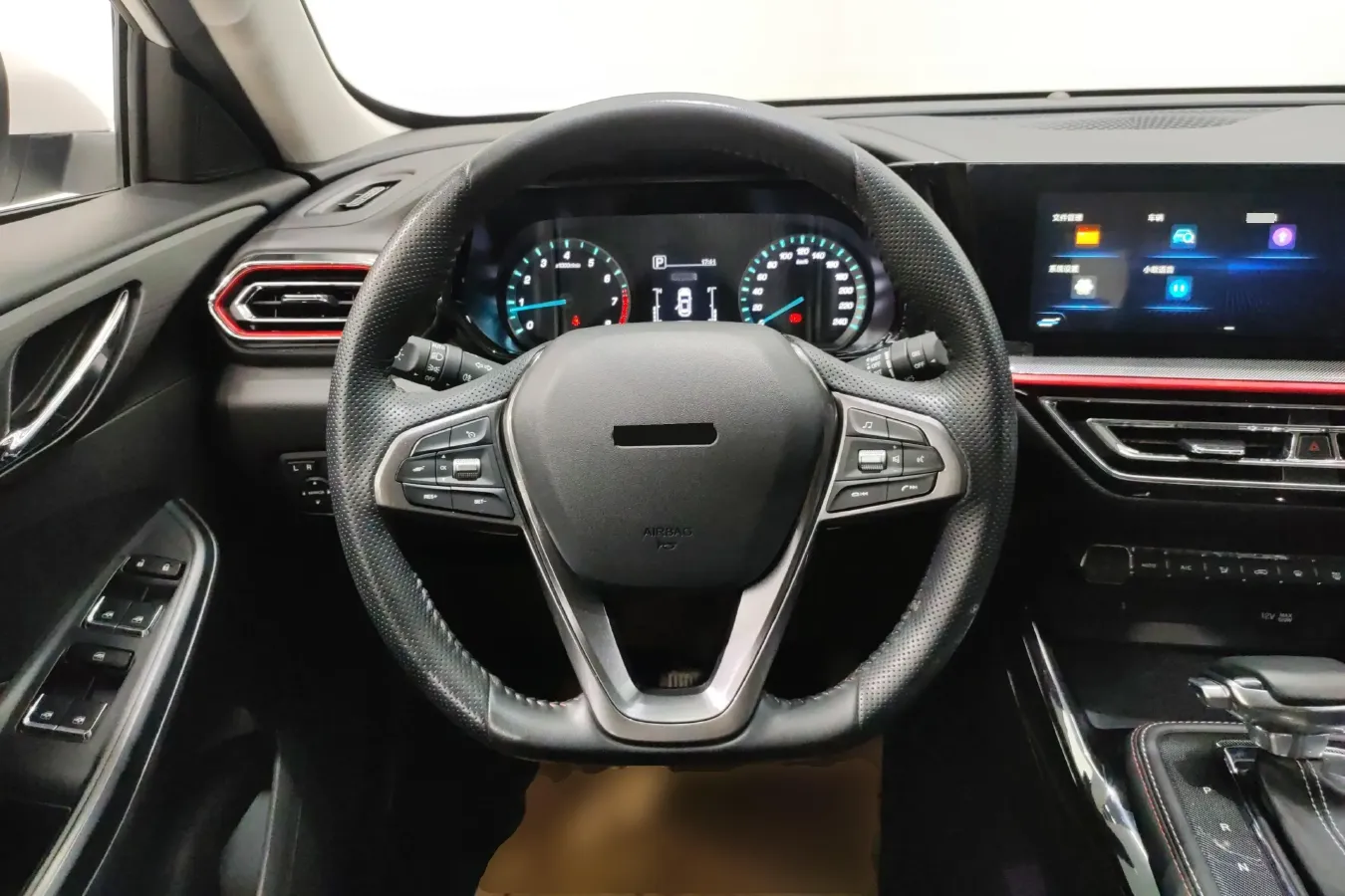 2021 ChangAn Oshan X5 1.5T 180HP L4 7DCT,autocango,china used car exporter,china ev exporter,chinese used car exporter,chinese used ev exporter