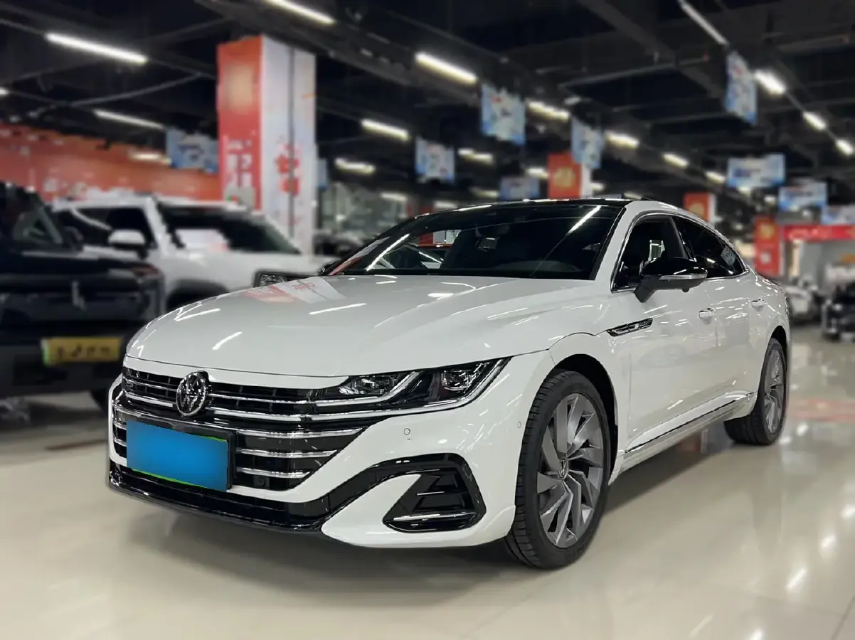2023 Volkswagen CC 2.0T 220HP L4 7DCT
