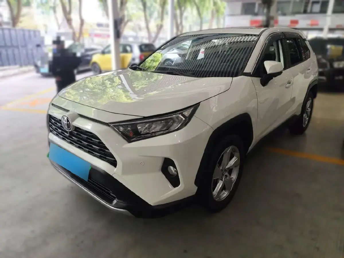 2020 Toyota RAV4 2.0L 171HP L4 CVT