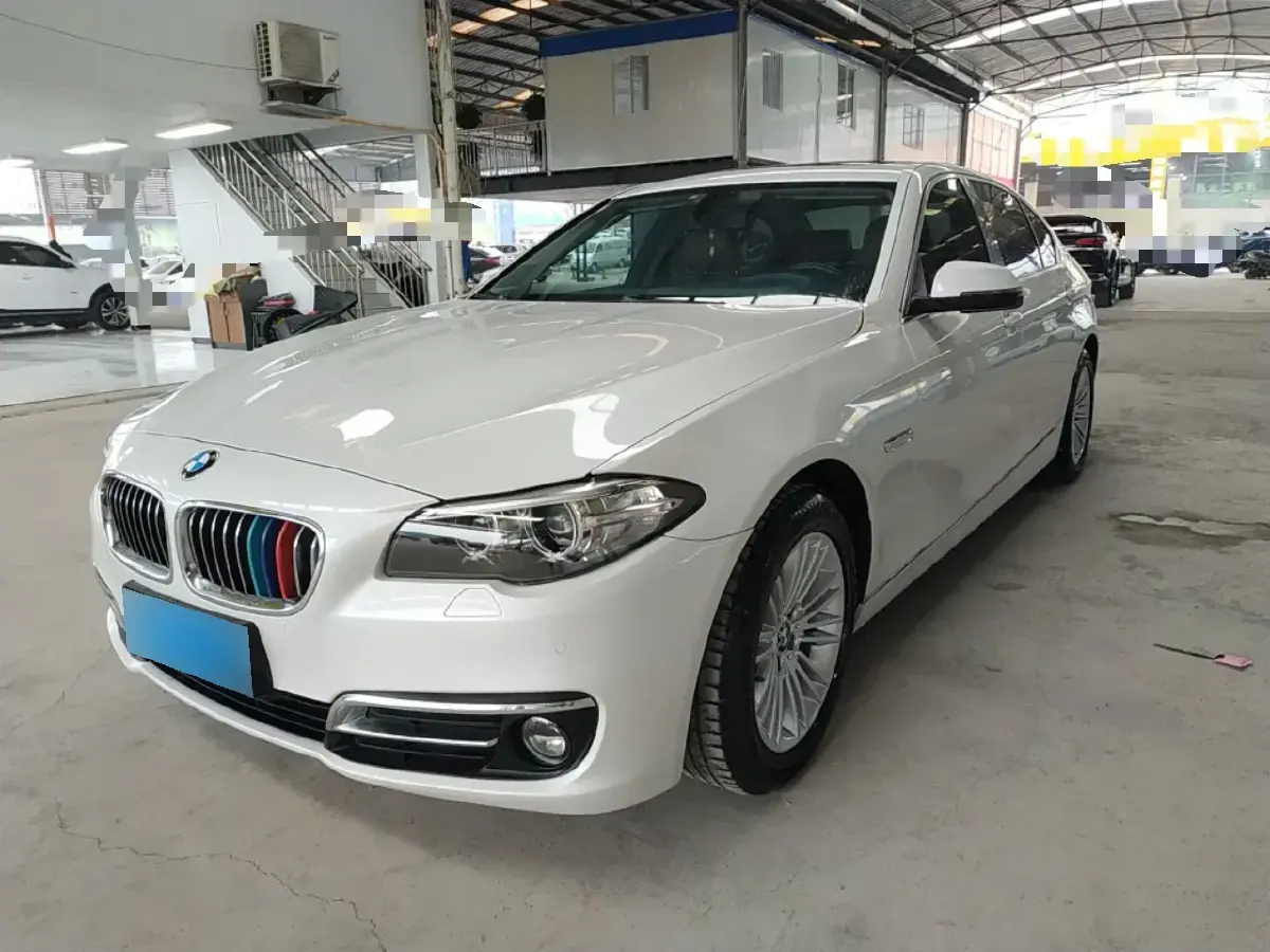 2014 BMW 5 Series 2.0T 218HP L4 8AT