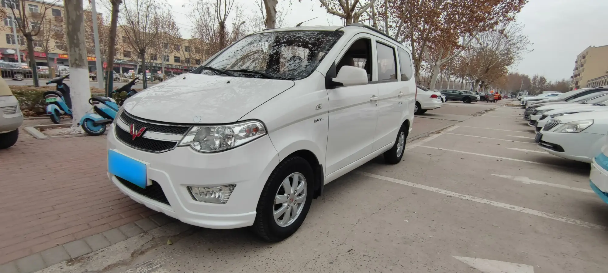 2014 WuLing HongGuang 1.5L 112HP L4 5MT