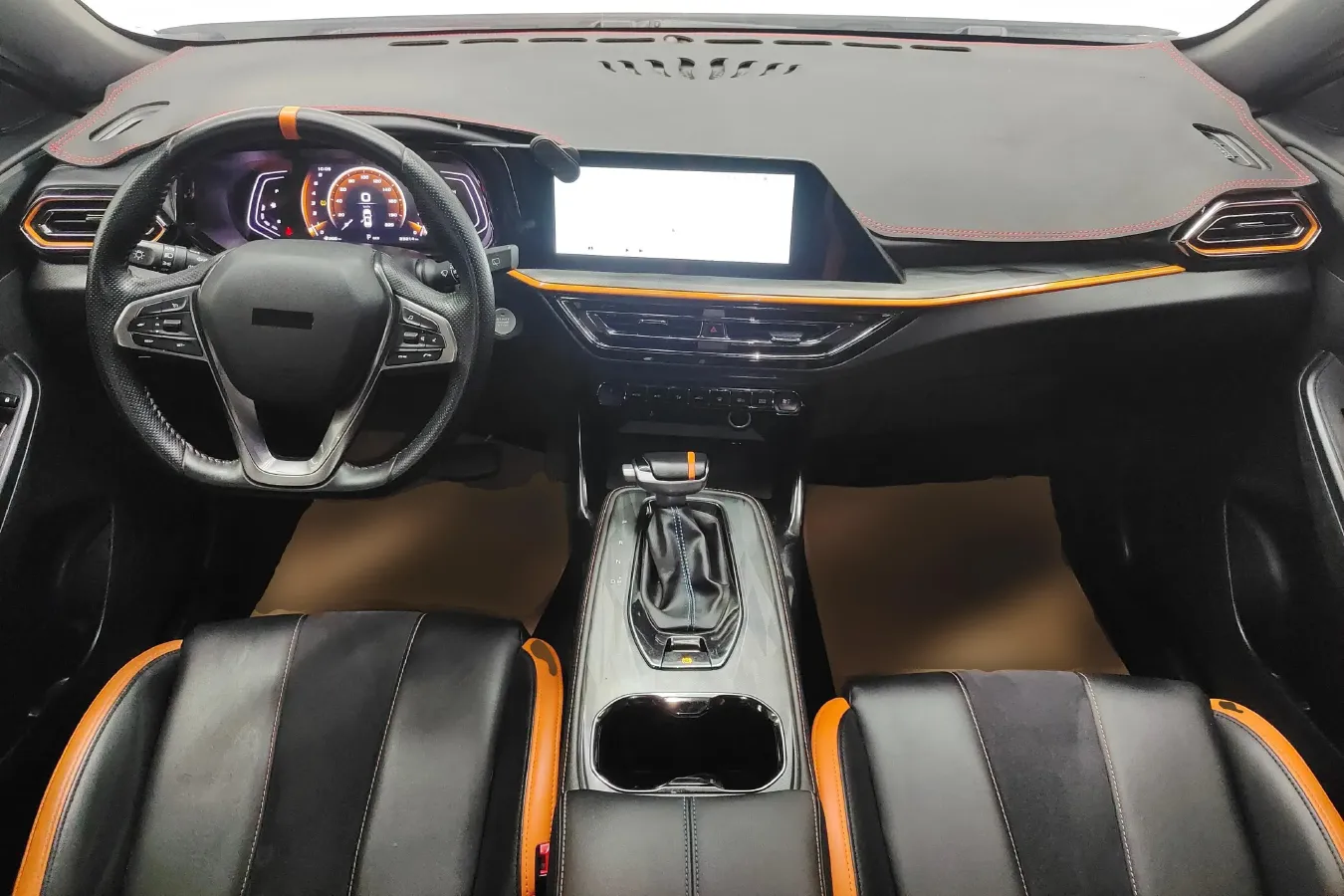 2022 ChangAn Oshan X5 1.5T 180HP L4 7DCT,autocango,china used car exporter,china ev exporter,chinese used car exporter,chinese used ev exporter