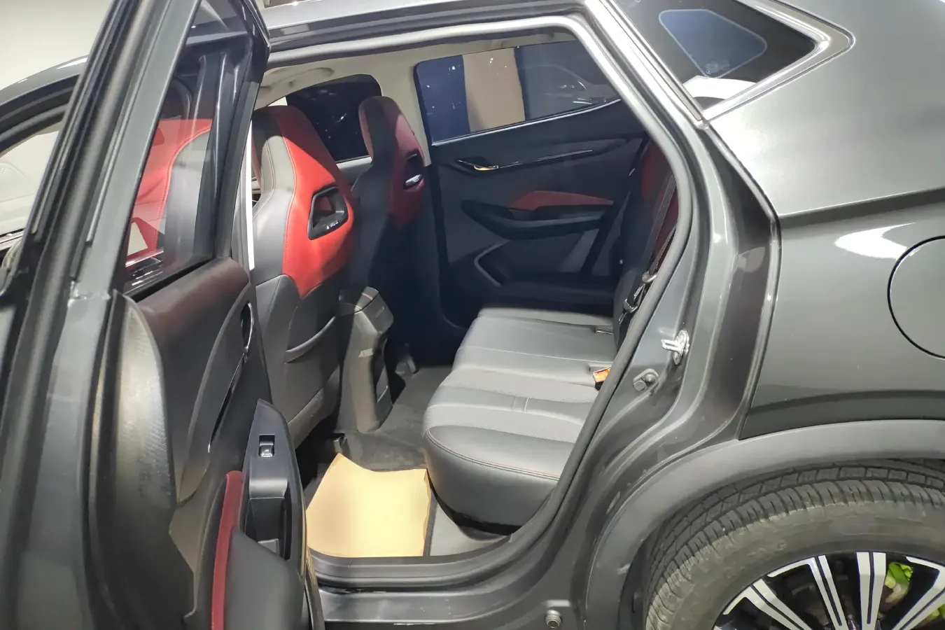 2021 ChangAn Oshan X5 1.5T 180HP L4 7DCT,autocango,china used car exporter,china ev exporter,chinese used car exporter,chinese used ev exporter