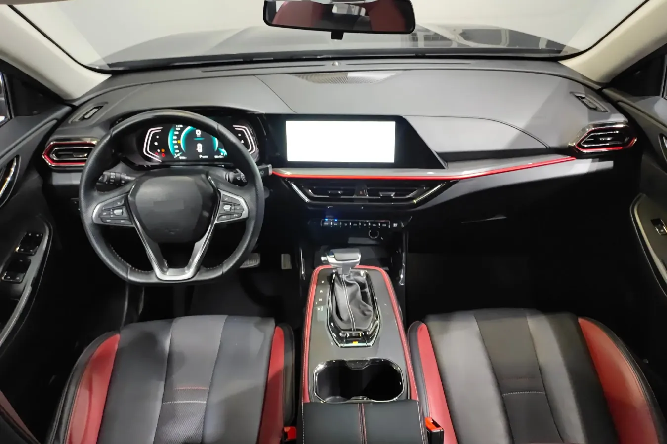 2021 ChangAn Oshan X5 1.5T 180HP L4 7DCT,autocango,china used car exporter,china ev exporter,chinese used car exporter,chinese used ev exporter