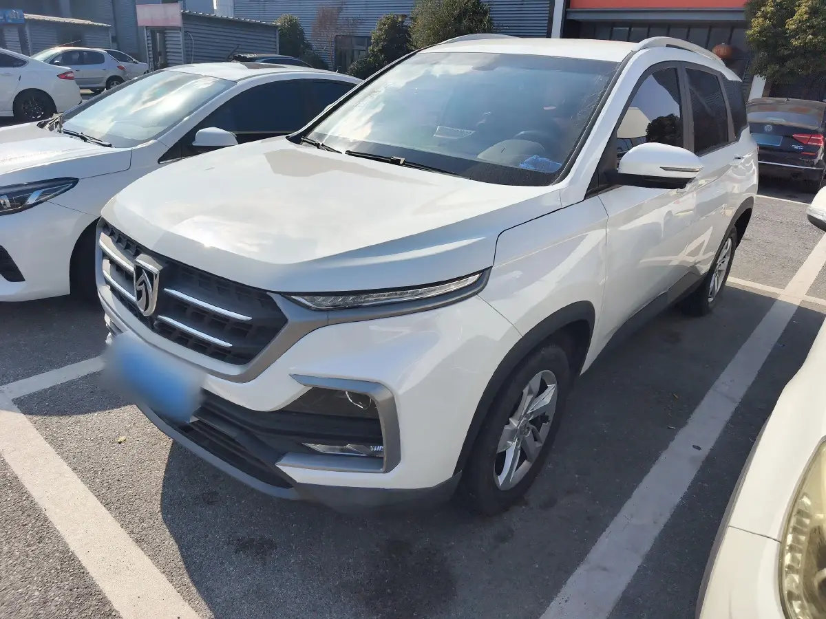 2018 BaoJun 530 1.5T 150HP L4 6MT