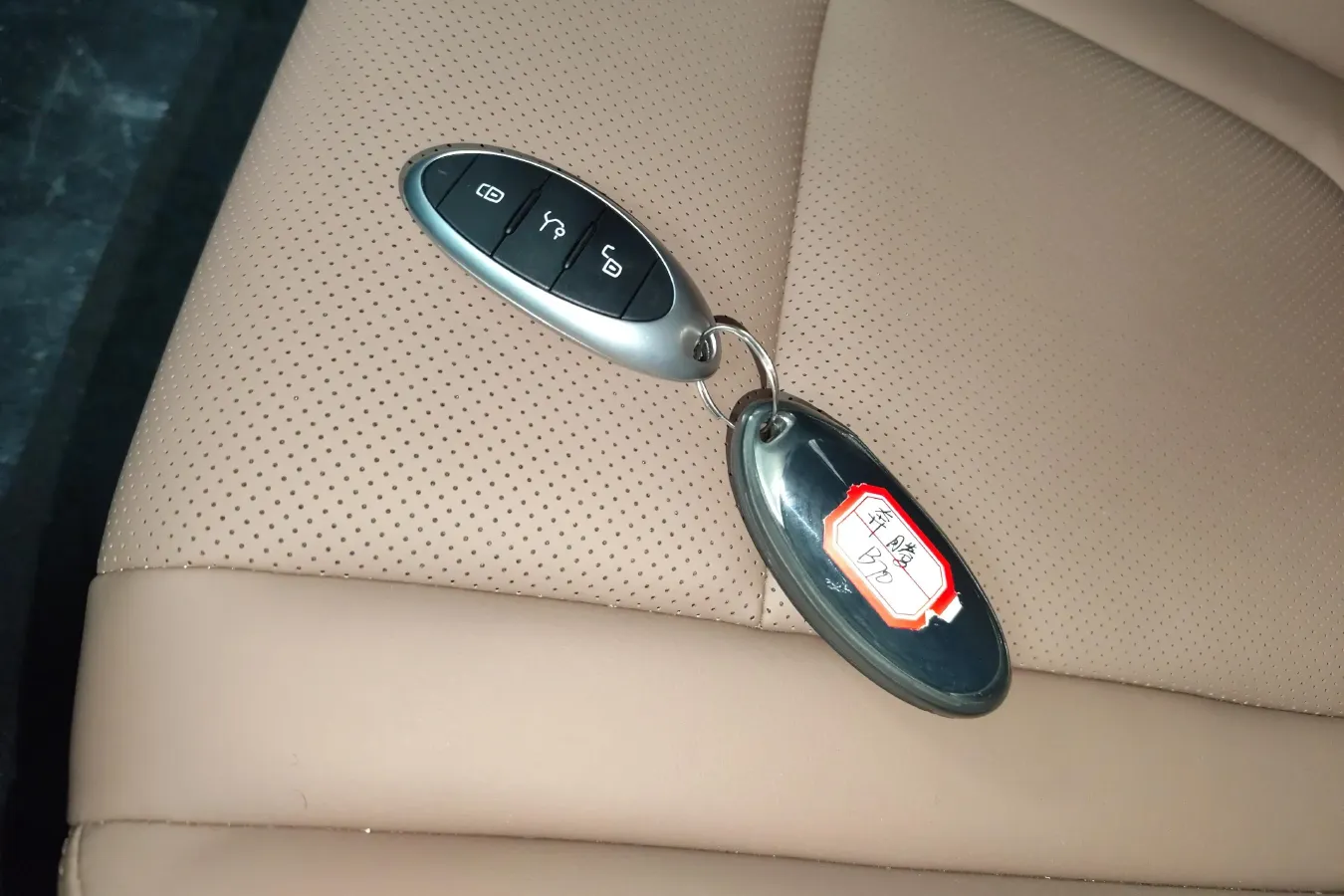 2024 Bestune B70 1.5T 169HP L4 7DCT,autocango,china used car exporter,china ev exporter,chinese used car exporter,chinese used ev exporter