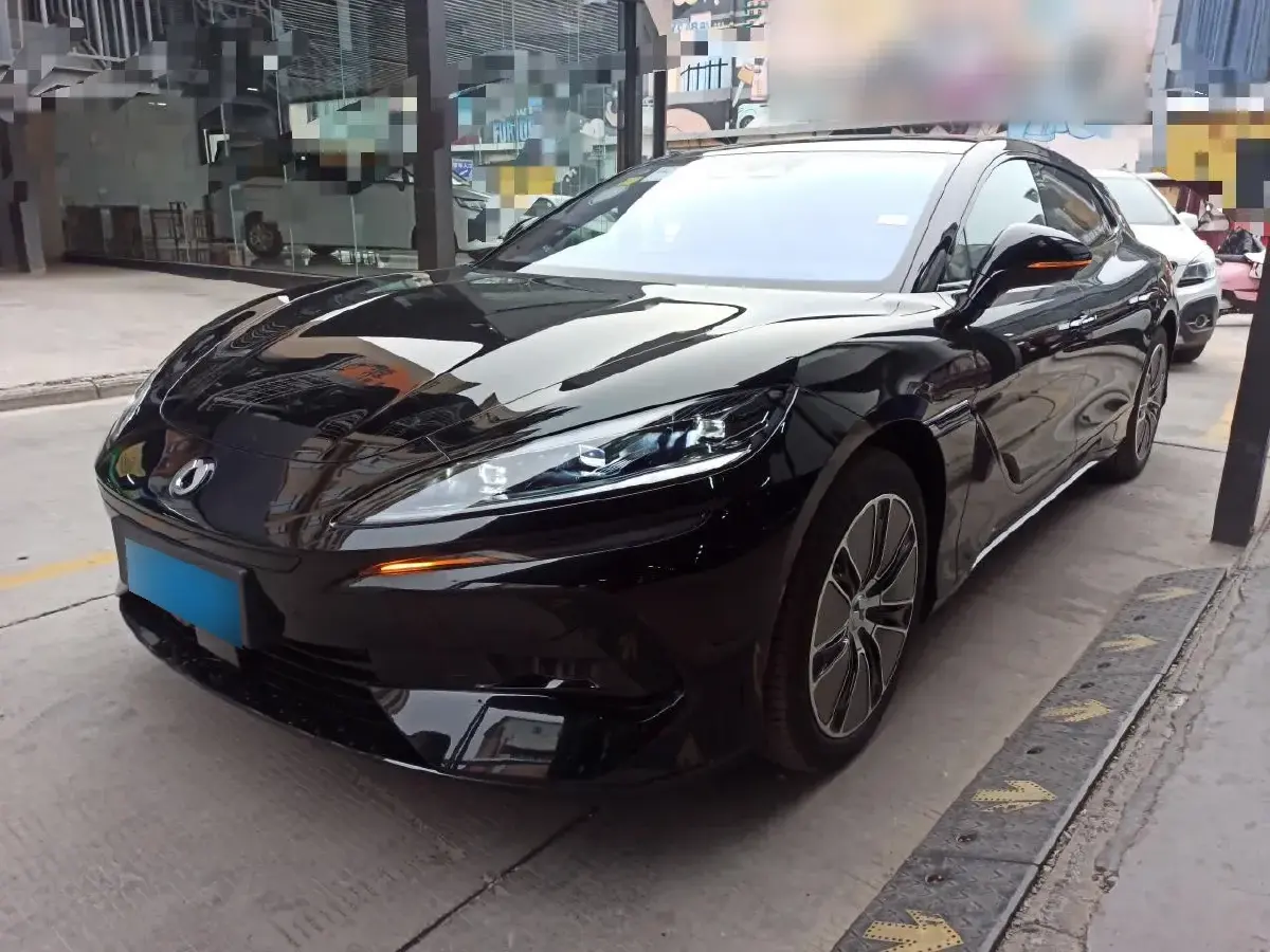 2024 Denza DenzaZ9GT 2.0T 207HP L4 E-CVT PHEV 38.5KWH