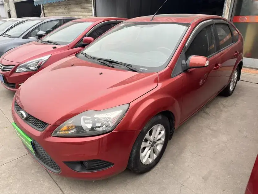 2013 Ford Focus 1.8L 124HP L4 4AT