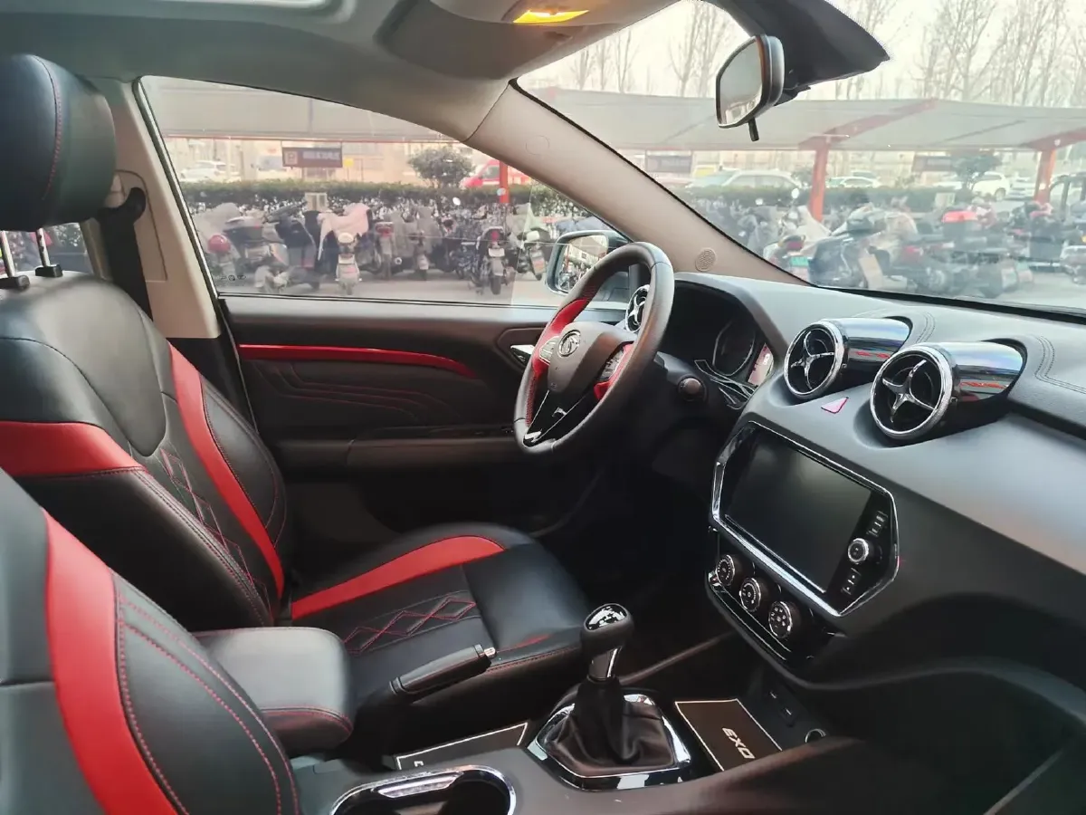 2018 Soueast DX3 1.5T 156HP L4 6MT,autocango,china used car exporter,china ev exporter,chinese used car exporter,chinese used ev exporter