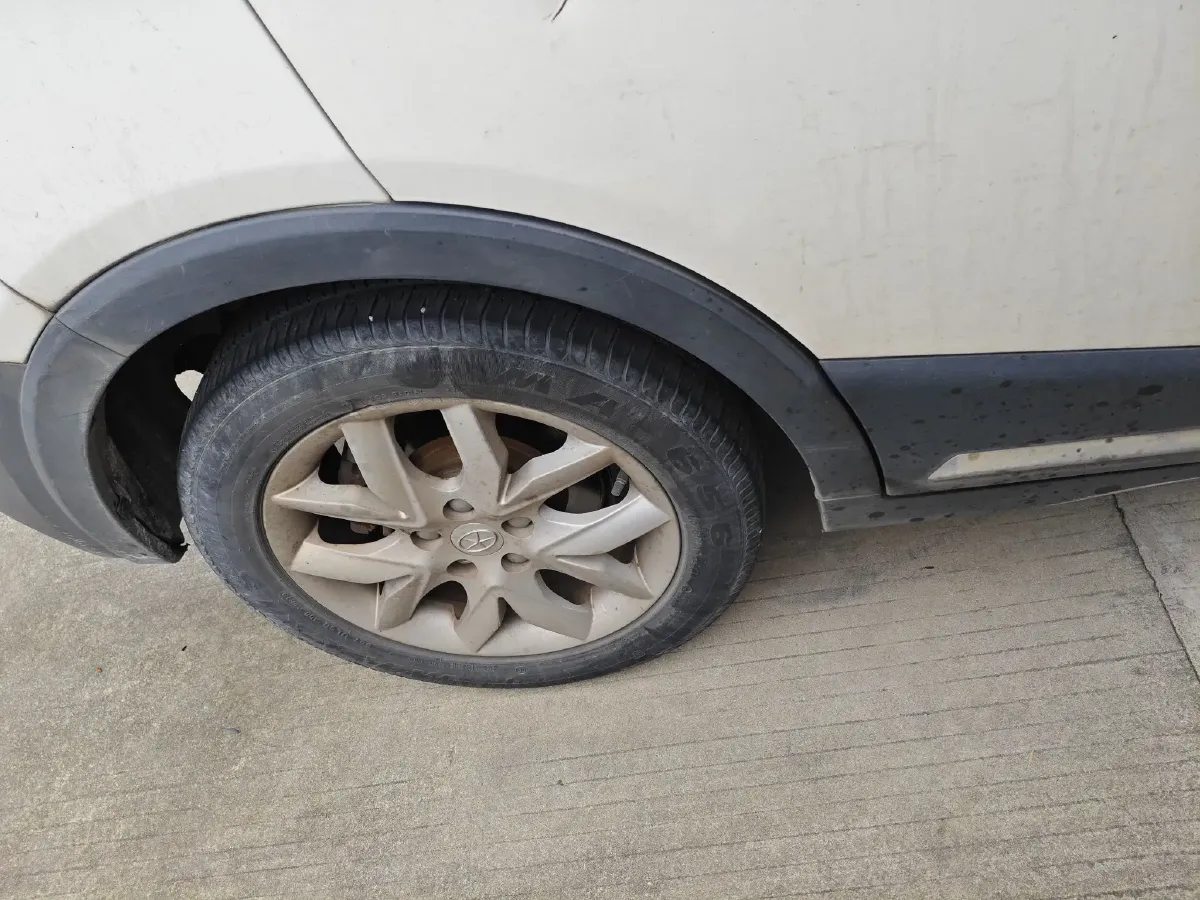 2014 JAC Refine S3 1.5L 113HP L4 6MT,autocango,china used car exporter,china ev exporter,chinese used car exporter,chinese used ev exporter