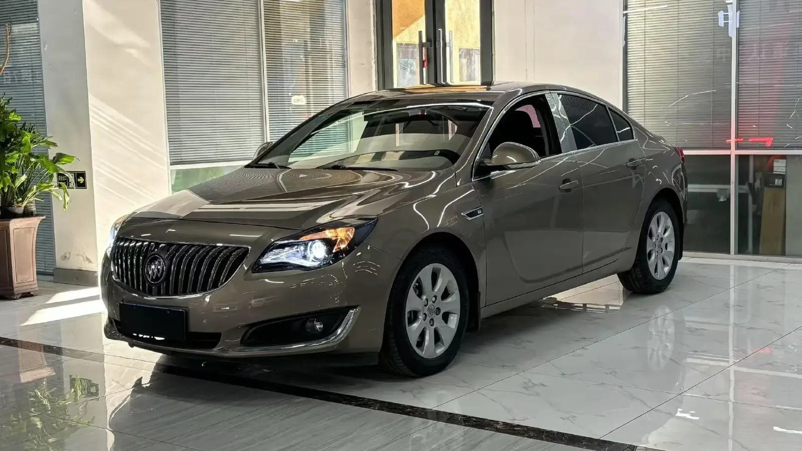 2015 Buick Regal 1.6T 184HP L4 6AT